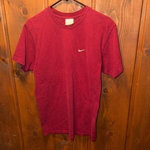 Nike Men's Burgundy Short Sleeve Tee